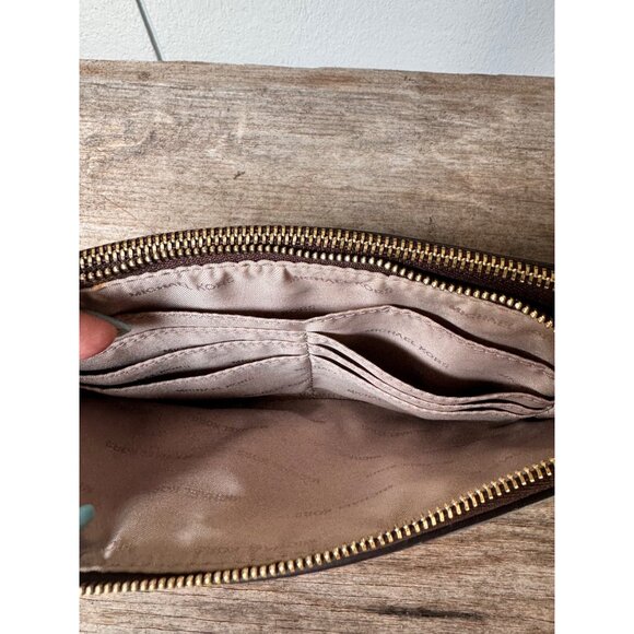 Michael Kors Brown Leather Wristlet Wallet With Gold Zipper And Card Slots - Picture 5 of 6